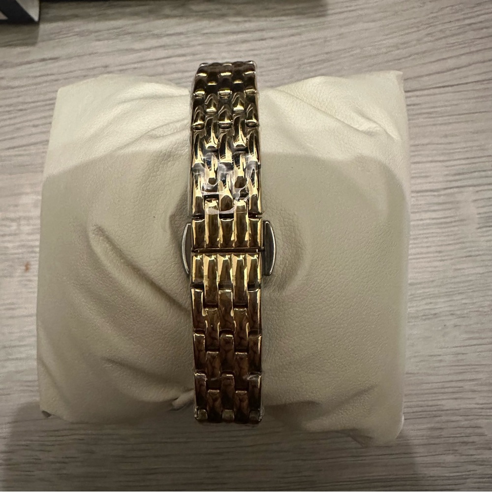 Montres Prestige X Invicta Women's Watch - 32mm, Gold (MPW-0228) - Picture 6 of 7